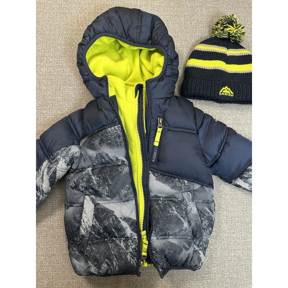 Snozu Toddler’s Jacket with Hat Size boy's 4T